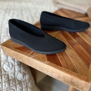 Eileen Fisher Black Flats with Breathable Knit Design